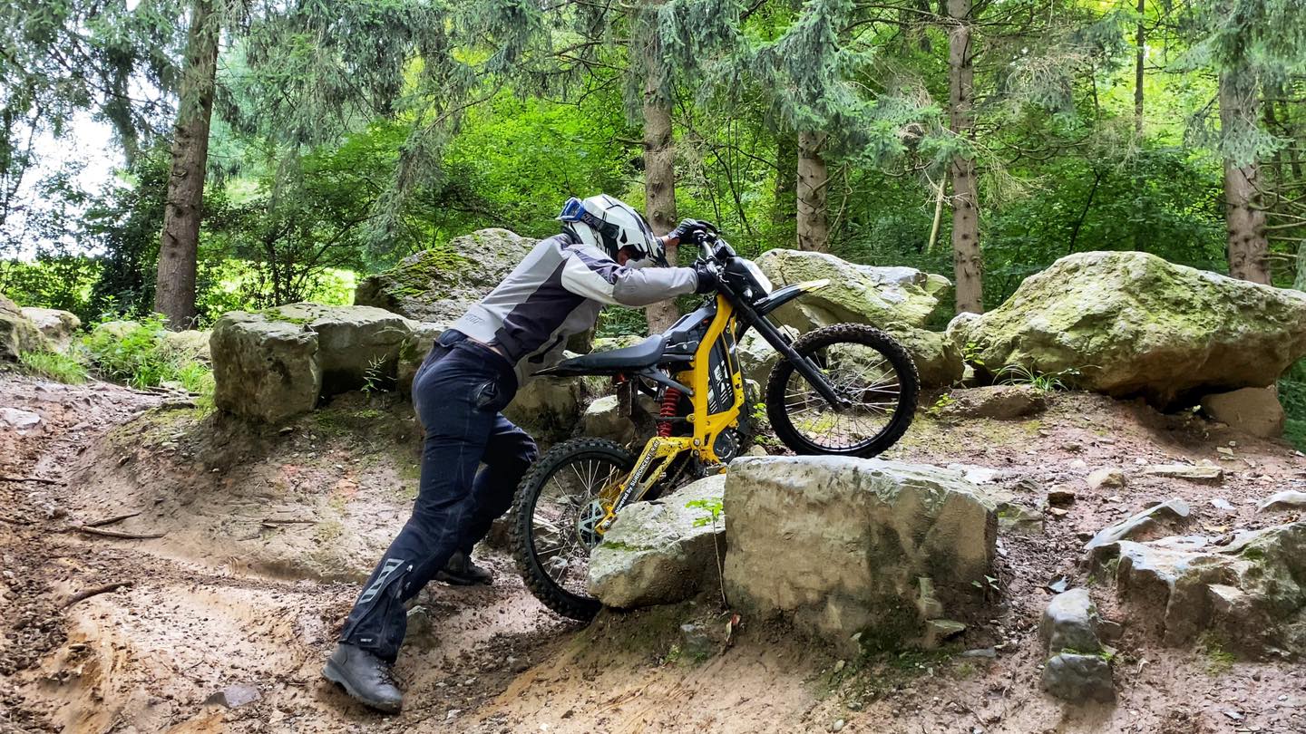Endurofun-e-enduro bilstain vrienden uitstap 18