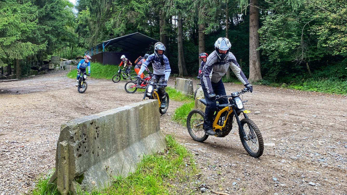 Endurofun-e-enduro bilstain vrienden uitstap 23